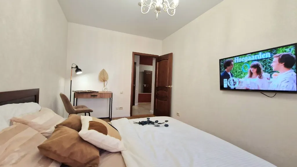 Квартира двухкомнатная у Кремлёвской, в Вахитовском, 72 м², Казань — спальня, фото 12