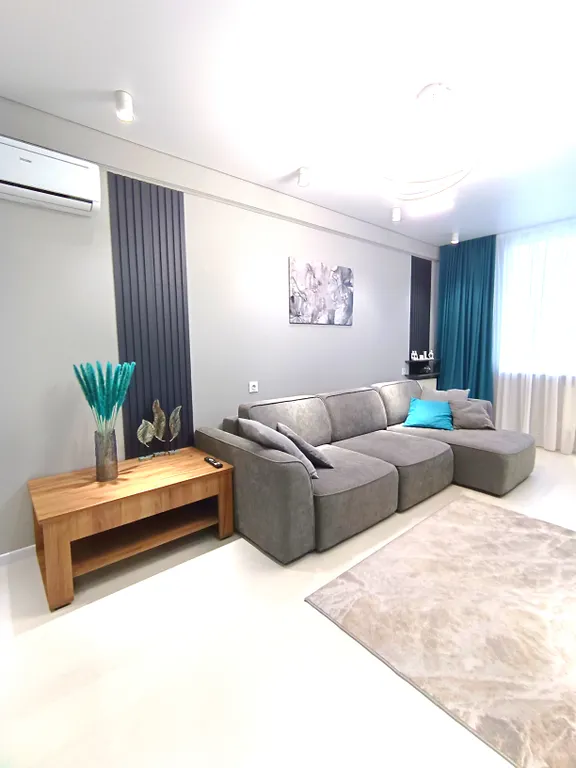 Квартира трёхкомнатная на улице Булгакова, 77 м², Пятигорск — спальня, фото 5