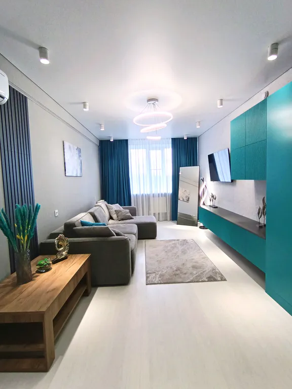 Квартира трёхкомнатная на улице Булгакова, 77 м², Пятигорск — кухня, фото 2