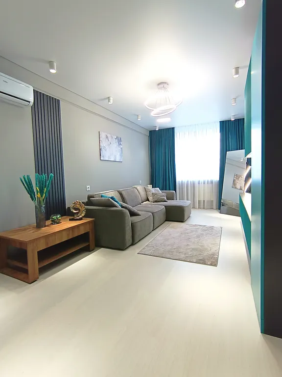 Квартира трёхкомнатная на улице Булгакова, 77 м², Пятигорск — спальня, фото 3
