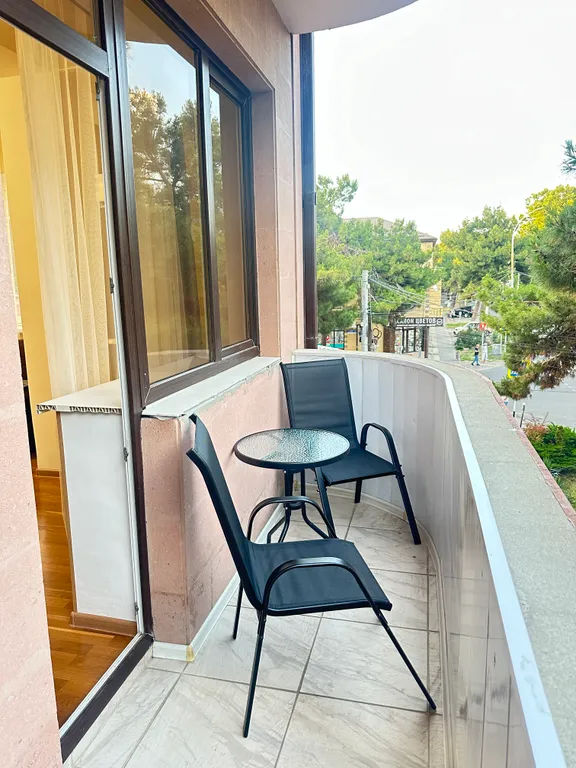 Квартира двухкомнатная на улице Крымской, 60 м², Анапа — фото 14