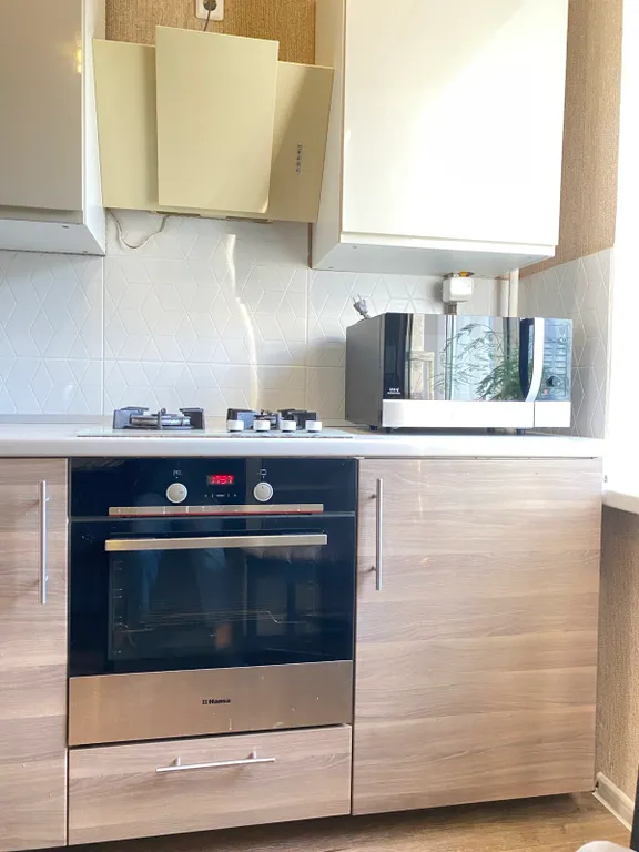 Квартира трёхкомнатная на проспекте Победы, 72 м², Кстово — кухня, фото 6