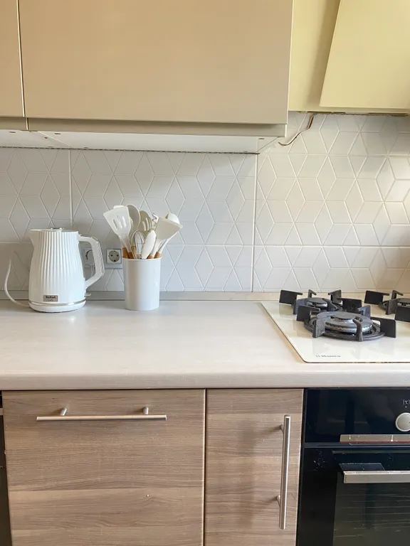 Квартира трёхкомнатная на проспекте Победы, 72 м², Кстово — кухня, фото 8