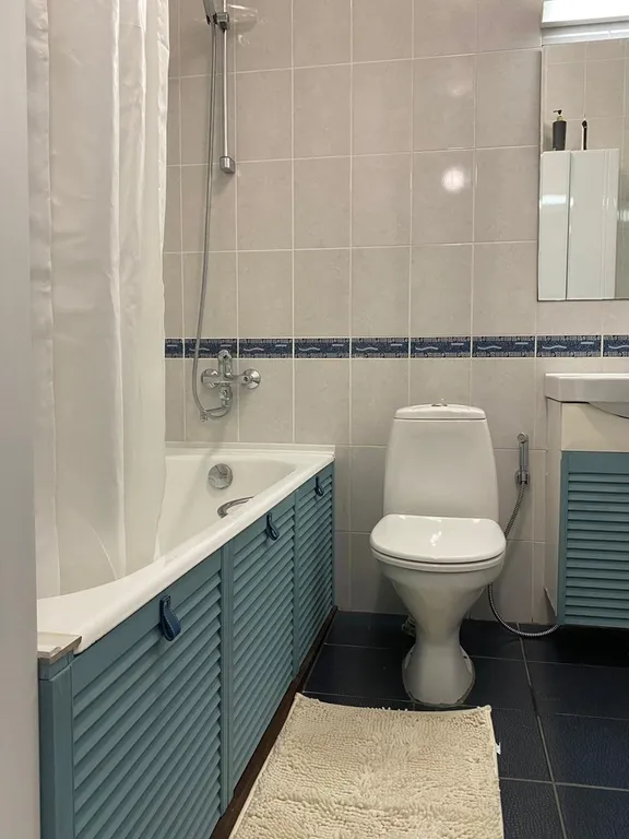Квартира двухкомнатная в Ново-Савиновском, 61 м², Казань — ванная комната, фото 2
