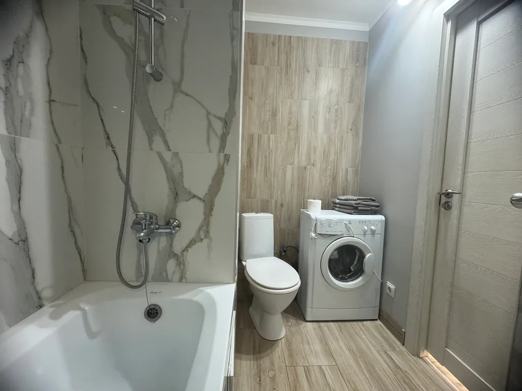 Квартира однокомнатная в Ленинградском, 40 м², Калининград — фото 12