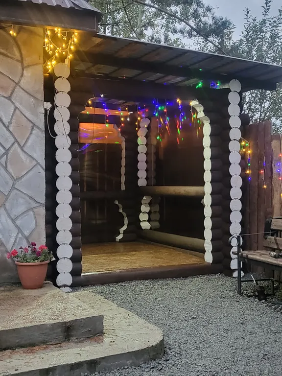 Уютный гостевой домик в черте города Заварзино