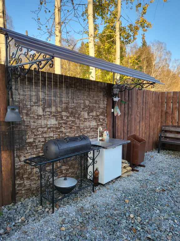 Уютный гостевой домик в черте города Заварзино