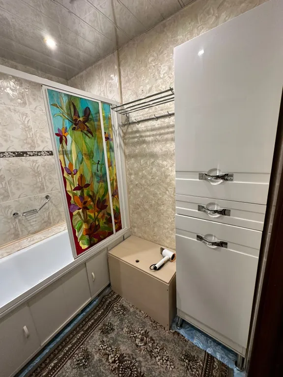 Квартира однокомнатная на улице Школьной, 45 м², Ивантеевка — ванная комната, фото 3