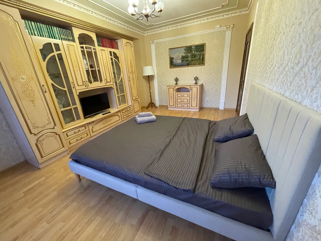 Квартира однокомнатная на улице Школьной, 45 м², Ивантеевка — спальня, фото 4