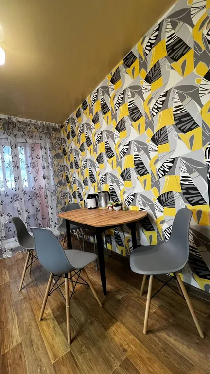 Квартира однокомнатная на улице Ньютоне, 40 м², Ярославль — кухня, фото 3
