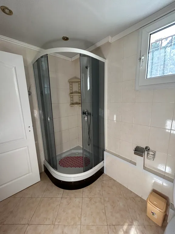 Квартира однокомнатная на улице Набережной, 32 м², Коктебель — фото 11