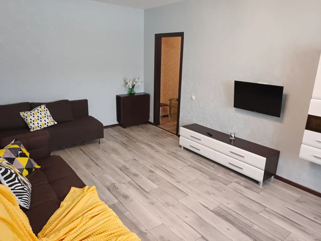 Квартира двухкомнатная на улице Большой Московской, 59 м², Великий Новгород — фото 12