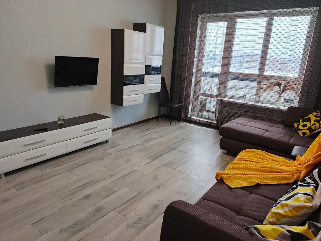 Квартира двухкомнатная на улице Большой Московской, 59 м², Великий Новгород — фото 14