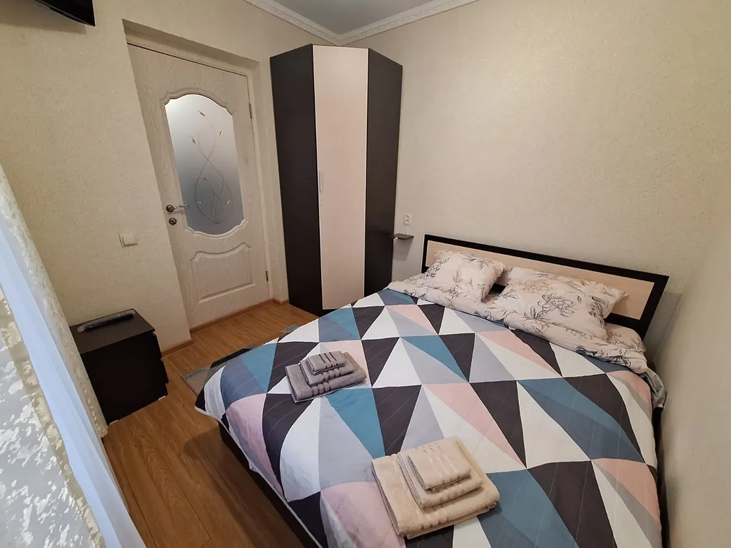 Квартира двухкомнатная на улице Берёзовской, 42 м², Кисловодск — спальня
