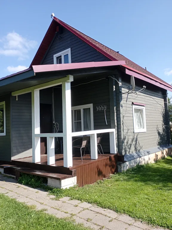 Дом 6-местный на улице Шаркова, 60 м², Углич — двор, фото 2