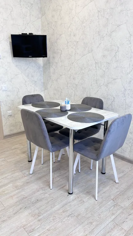 Квартира двухкомнатная у Спортивной, в Советском, 48 м², Самара — кухня, фото 4