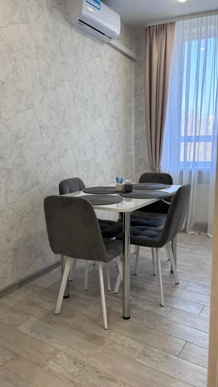 Квартира двухкомнатная у Спортивной, в Советском, 48 м², Самара — кухня, фото 5