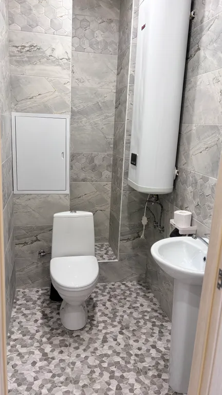 Квартира двухкомнатная у Спортивной, в Советском, 48 м², Самара — ванная комната