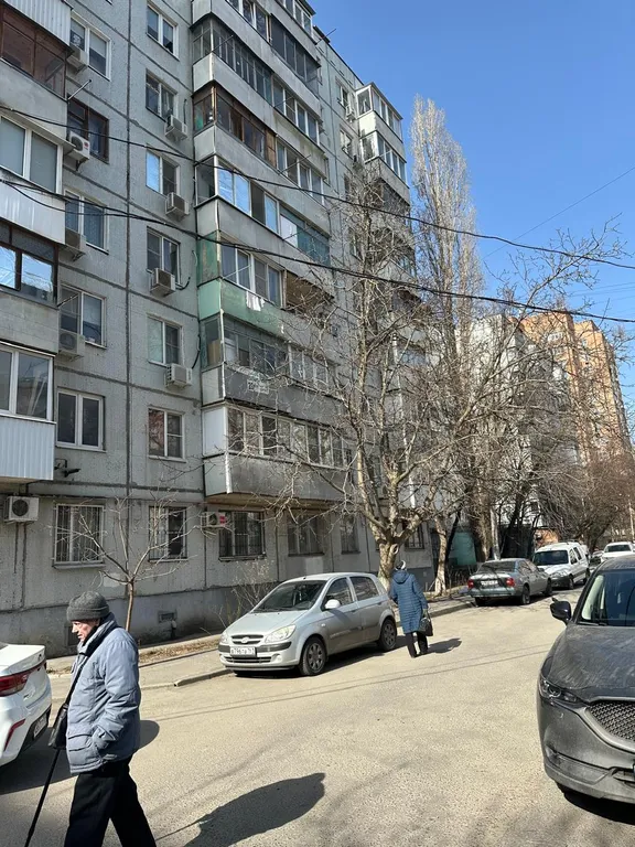 Квартира однокомнатная на проспекте Космонавтове, 32 м², Ростов-на-Дону — двор