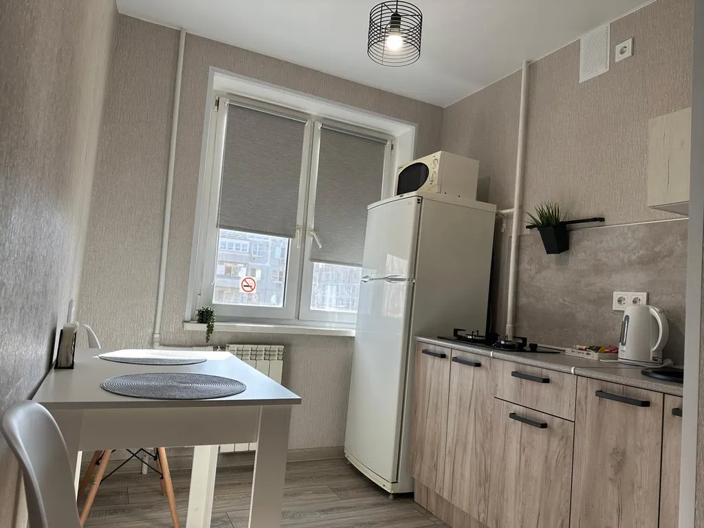 Квартира однокомнатная на проспекте Космонавтове, 32 м², Ростов-на-Дону — кухня, фото 2