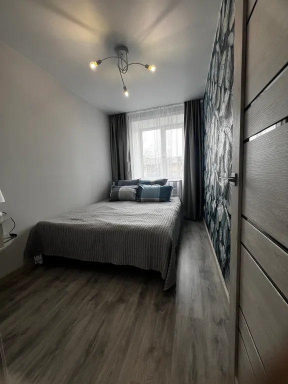 Квартира двухкомнатная в Октябрьском, 40 м², Иркутск — спальня