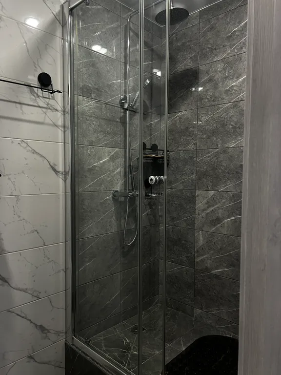 Квартира двухкомнатная в Октябрьском, 40 м², Иркутск — ванная комната, фото 5