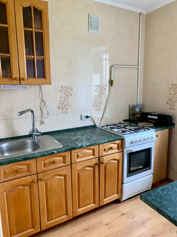 Квартира двухкомнатная на улице Интернациональной, 45 м², Евпатория — фото 5