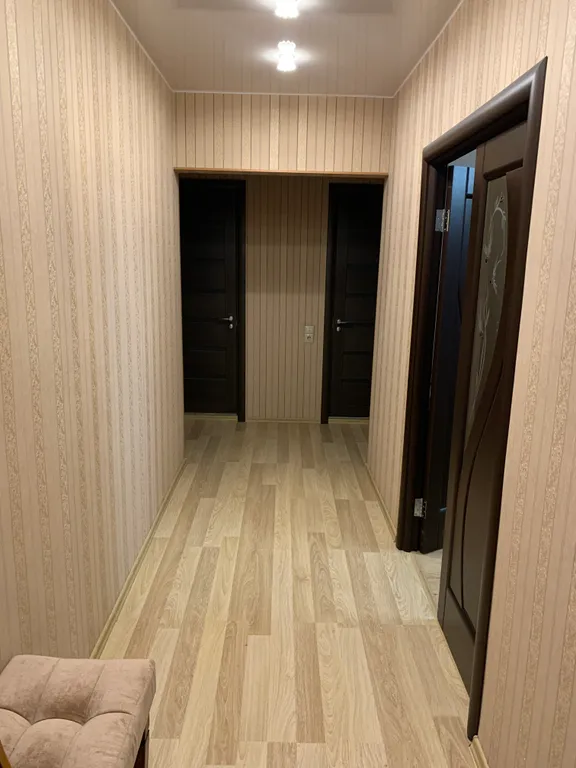Квартира трёхкомнатная на проспекте Красного Знамени, 70 м², Владивосток — фото 2