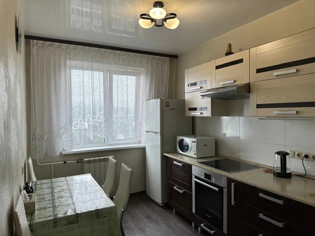 Квартира трёхкомнатная на проспекте Красного Знамени, 70 м², Владивосток — фото 7