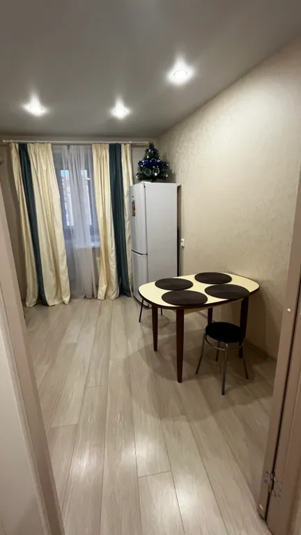 Квартира однокомнатная на проспекте Воскресенском, 42 м², Йошкар-Ола — кухня