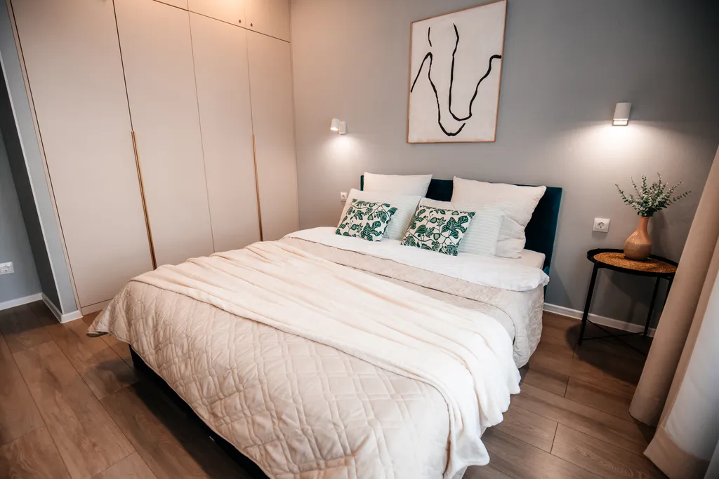 Квартира двухкомнатная на улице Тургенева, 66 м², Зеленоградск — фото 15