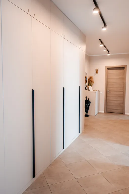 Квартира двухкомнатная на улице Тургенева, 66 м², Зеленоградск — фото 32