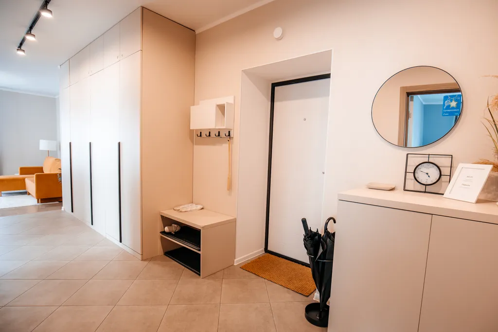 Квартира двухкомнатная на улице Тургенева, 66 м², Зеленоградск — фото 33