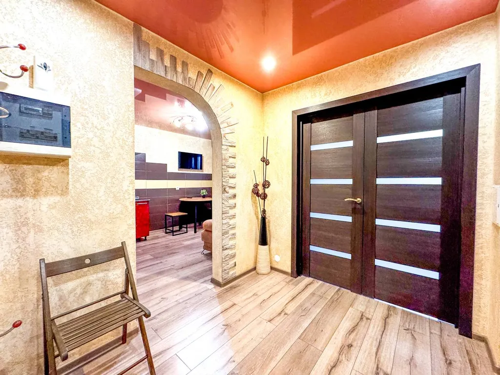 Квартира однокомнатная у Проспекта Космонавтов, в Эльмаше, 55 м², Екатеринбург — фото 23