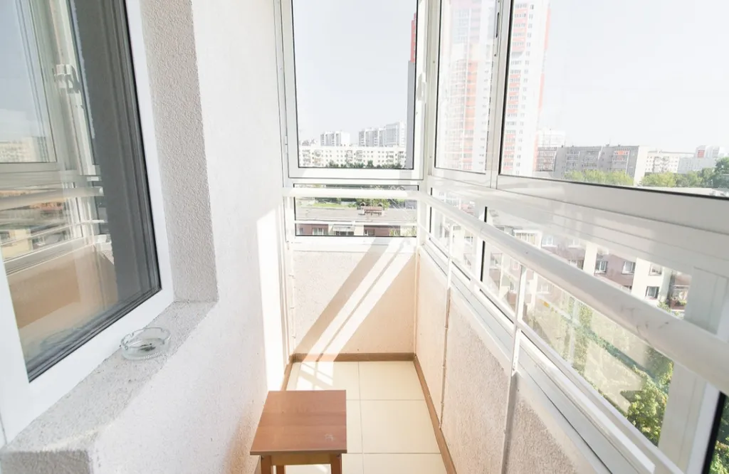 Квартира однокомнатная у Проспекта Космонавтов, в Эльмаше, 55 м², Екатеринбург — вид из окна