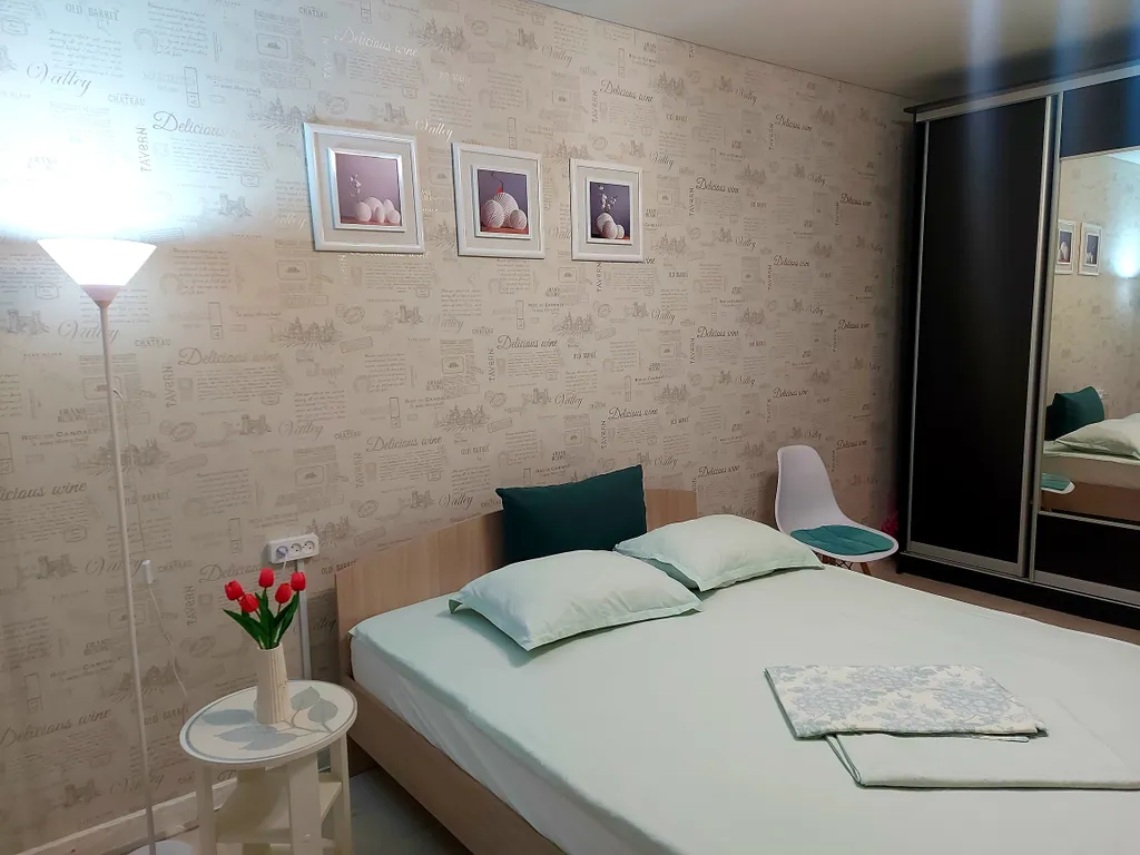 Квартира однокомнатная в Дзержинском, 43 м², Волгоград — спальня, фото 2