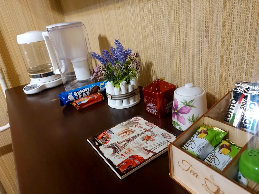 Квартира однокомнатная в Дзержинском, 43 м², Волгоград — кухня