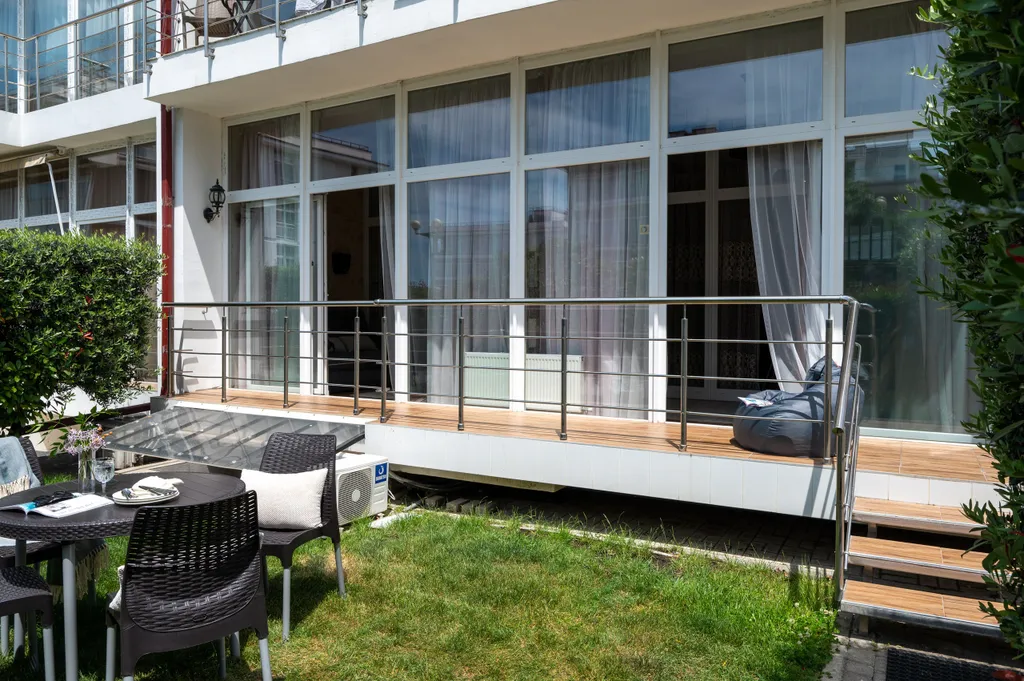 Квартира трёхкомнатная на бульваре Надежде, 75 м², Сириус — фото 28