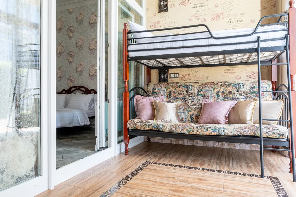 Квартира трёхкомнатная на бульваре Надежде, 75 м², Сириус — фото 5