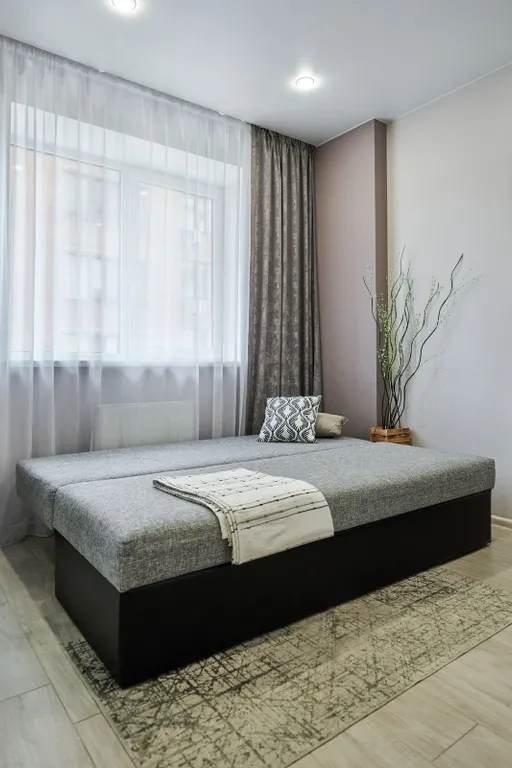 Квартира двухкомнатная на улице Максима Горького, 47 м², Ростов-на-Дону — спальня, фото 4