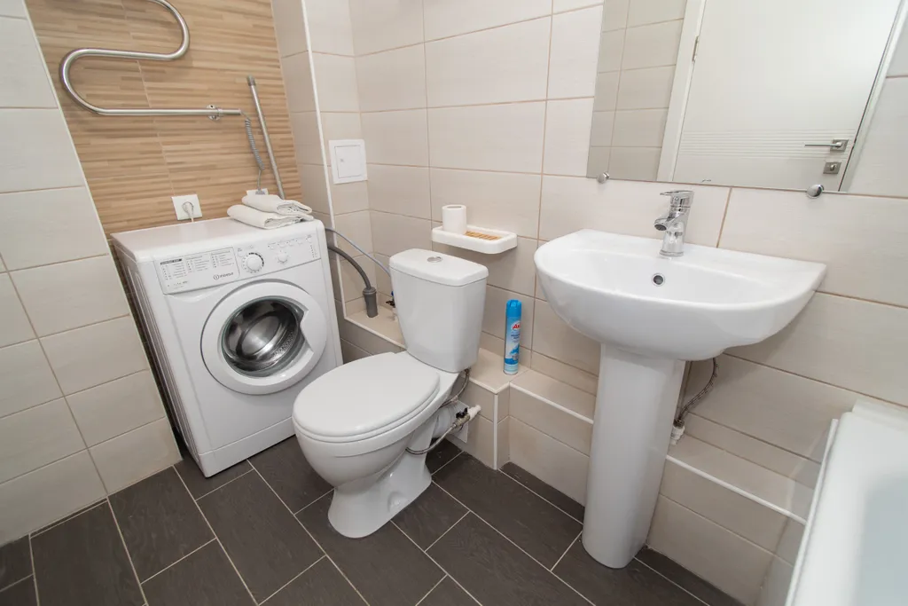 Квартира однокомнатная у Горьковской, в Кузнечихе, 40 м², Нижний Новгород — ванная комната