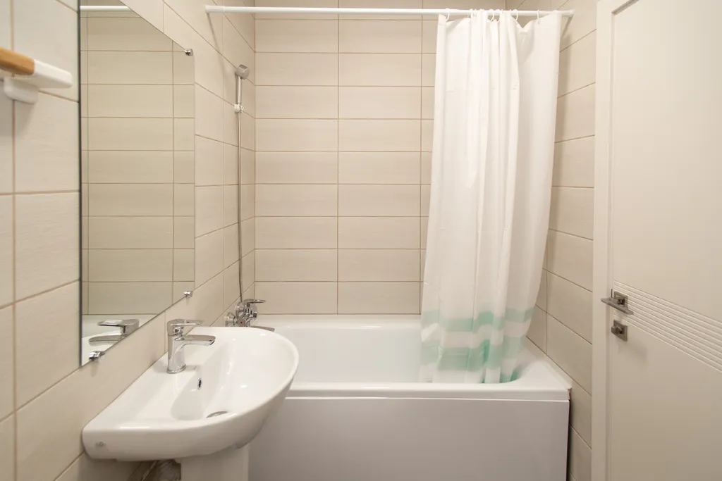 Квартира однокомнатная у Горьковской, в Кузнечихе, 40 м², Нижний Новгород — ванная комната, фото 4
