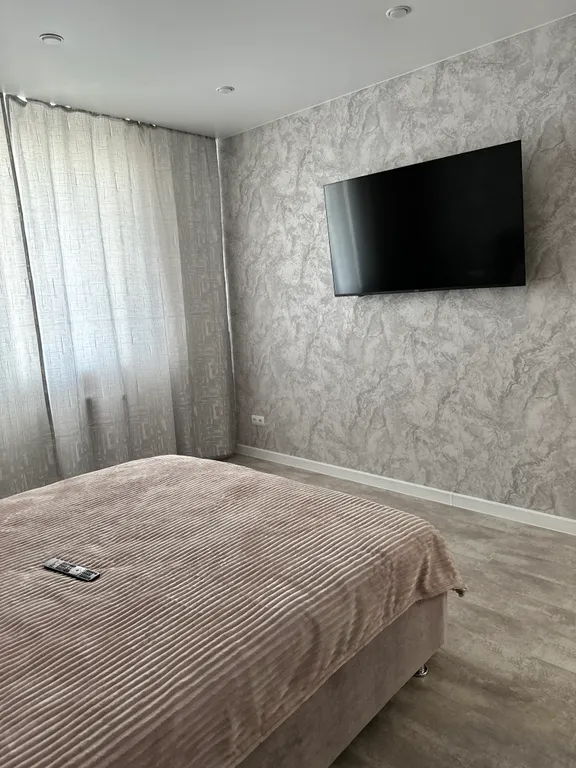 Квартира однокомнатная на бульваре Засамарской Слободе, 45 м², Самара — спальня, фото 3