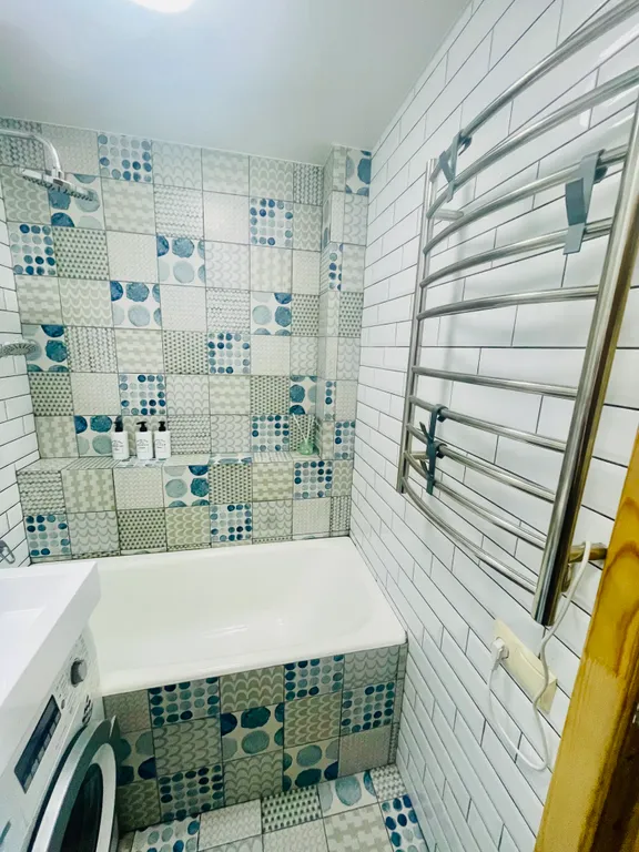 Квартира двухкомнатная в Фрунзенском, 45 м², Владивосток — ванная комната, фото 3