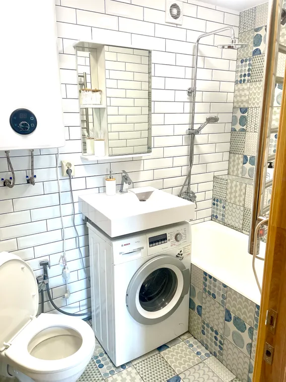 Квартира двухкомнатная в Фрунзенском, 45 м², Владивосток — ванная комната, фото 4