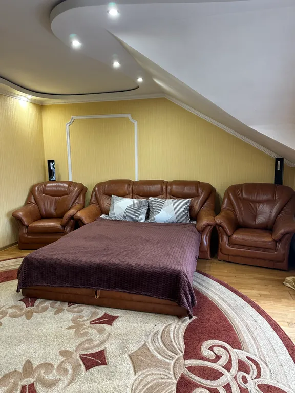 Квартира двухкомнатная на улице Большевисткой, 68 м², Симферополь — фото 5