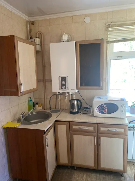 Квартира трёхкомнатная в переулке Володарского, 68 м², Каменск-Шахтинский — фото 17