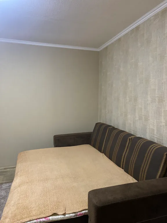 Квартира трёхкомнатная в переулке Володарского, 68 м², Каменск-Шахтинский — фото 6
