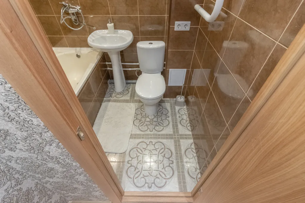 Квартира однокомнатная на улице Пархоменко, 42 м², Петрозаводск — ванная комната, фото 2