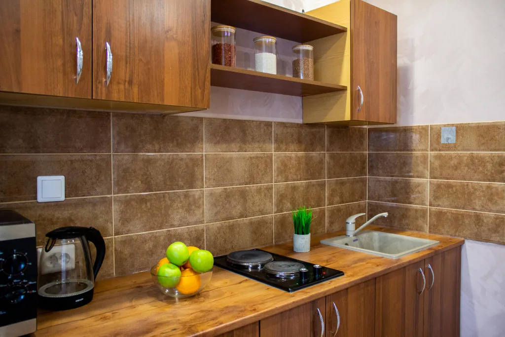 Квартира однокомнатная на улице Пархоменко, 42 м², Петрозаводск — кухня, фото 2